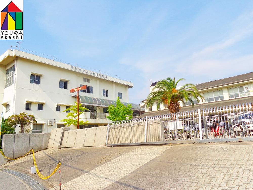 Junior high school. 1453m to Akashi Municipal Okubokita junior high school
