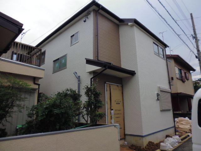 Local appearance photo. Local (10 May 2013) Shooting