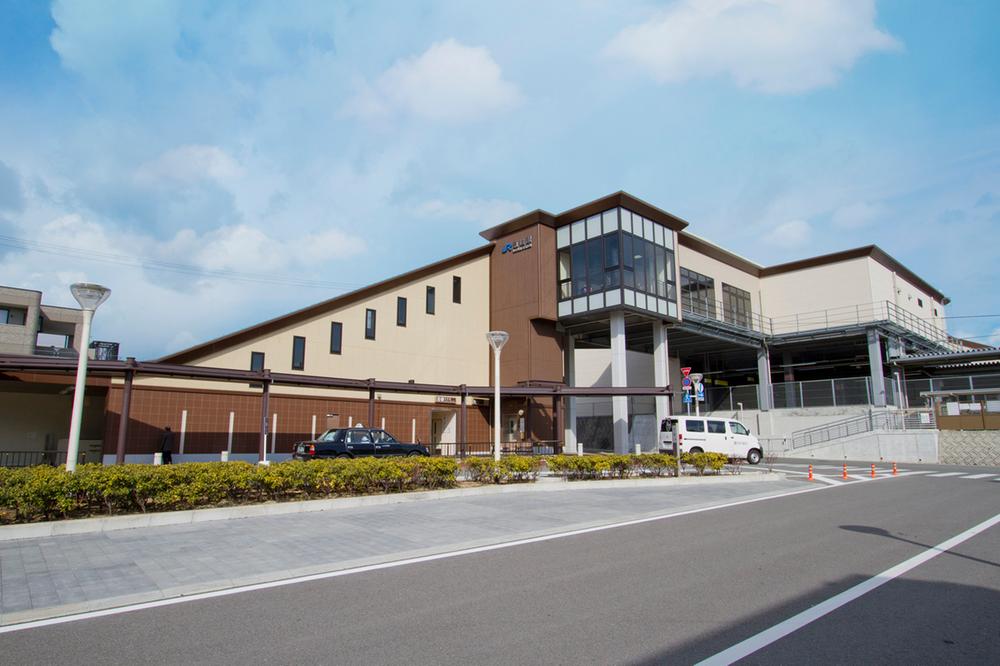 station. Walk to JR Uozumi Station to 860m JR Uozumi Station 11 minutes. 