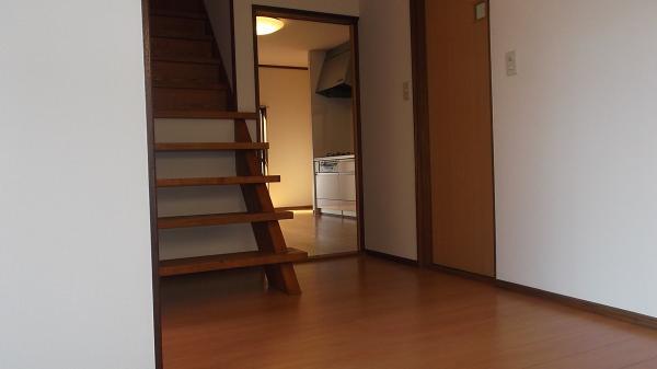 Other introspection. Hallway flooring Hasumi