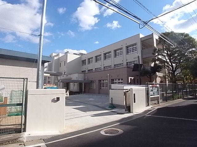 Primary school. 681m until the Amagasaki Municipal Namba elementary school (elementary school)