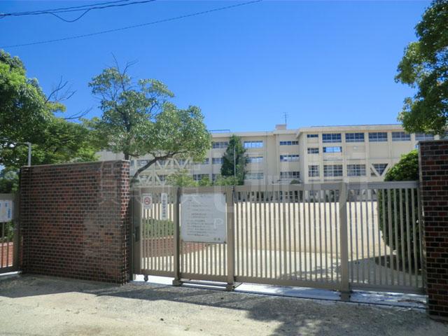 Primary school. 1090m until the Amagasaki Municipal Minami Tachibana Elementary School