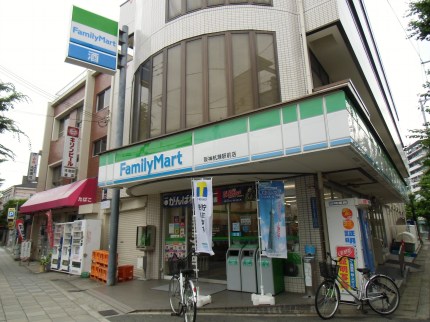Convenience store. FamilyMart Hanshin Kuise Station store up to (convenience store) 88m