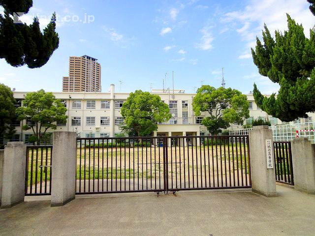 high school ・ College. 550m until the Amagasaki Municipal Castle High School