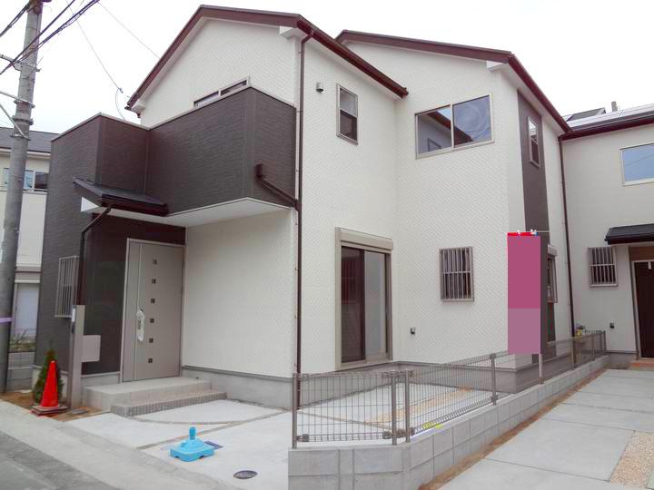 Local appearance photo. With solar power system, It is a house that can be electricity sales