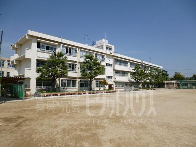 Junior high school. 435m until the Amagasaki Municipal Minami Oda Junior High School