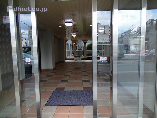 Entrance. Next to the entrance there is a management person room.