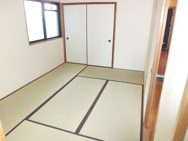 Living and room. Bright Japanese-style room.