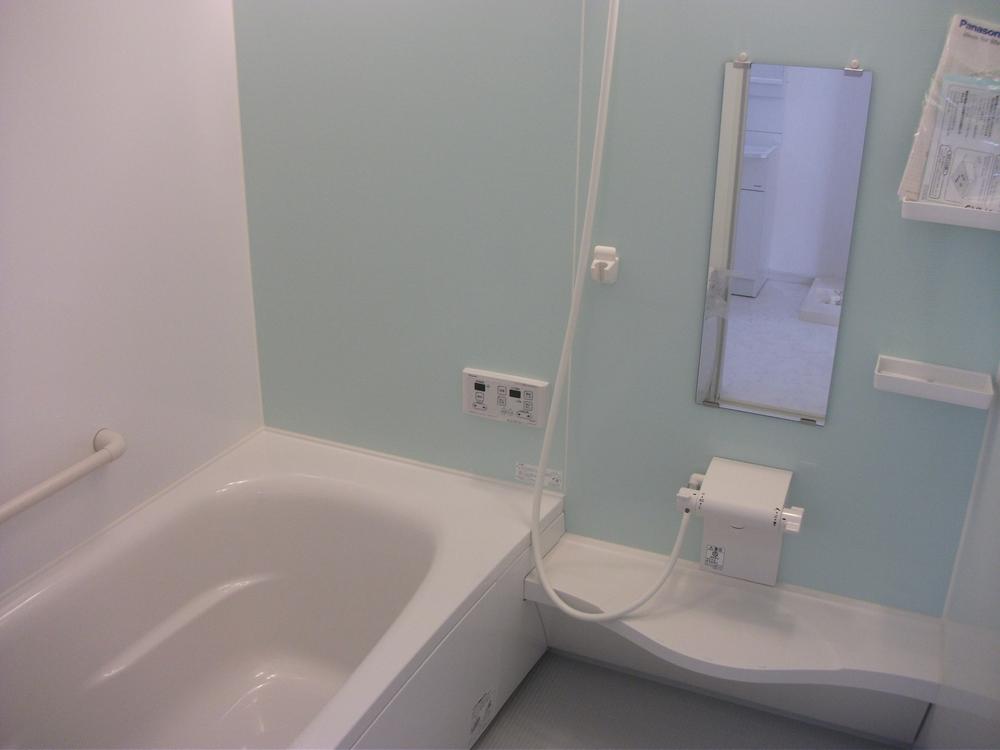 Same specifications photo (bathroom).  ◆ Bathroom same specifications