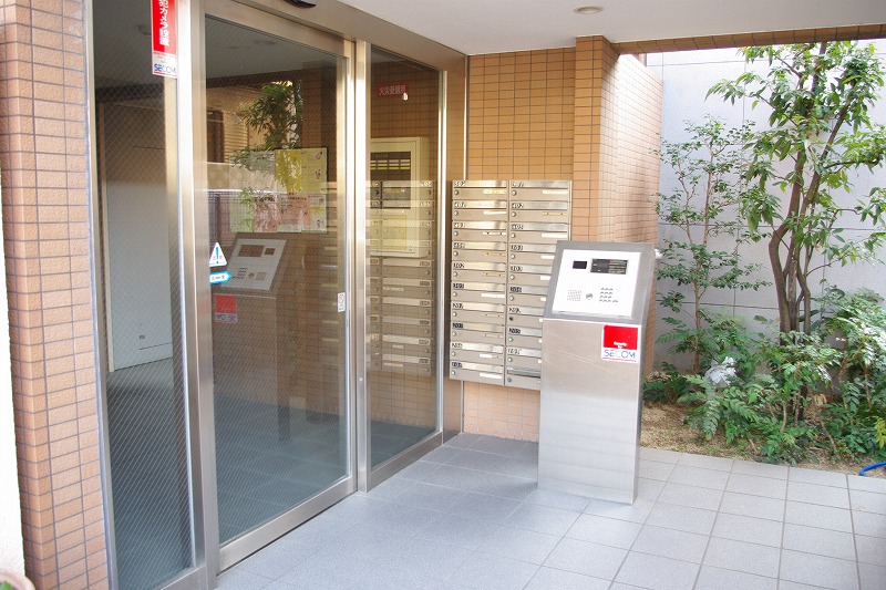 Entrance. Entrance is automatic door