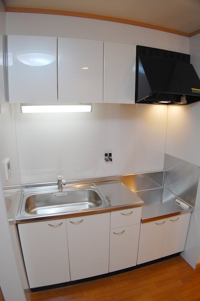 Kitchen. Ample kitchen!