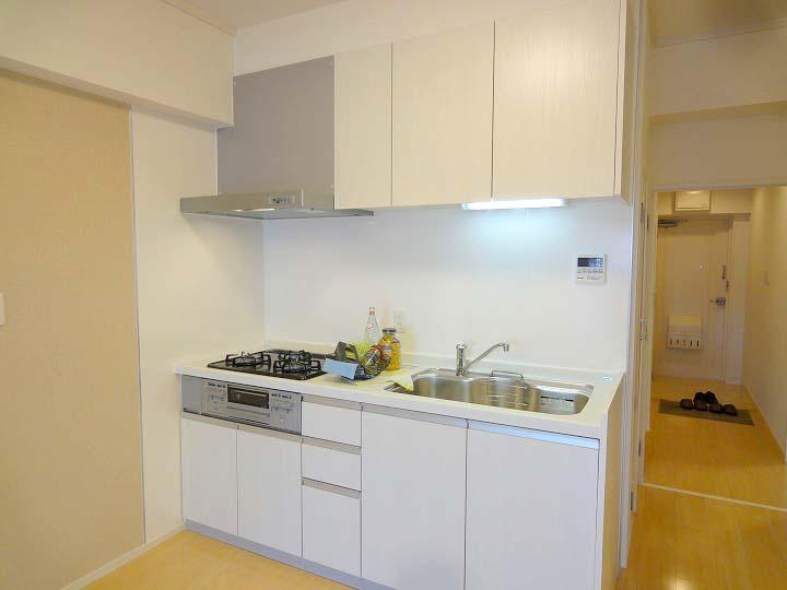 Kitchen. It was replaced system Kitchen. Storage is also much peace of mind.