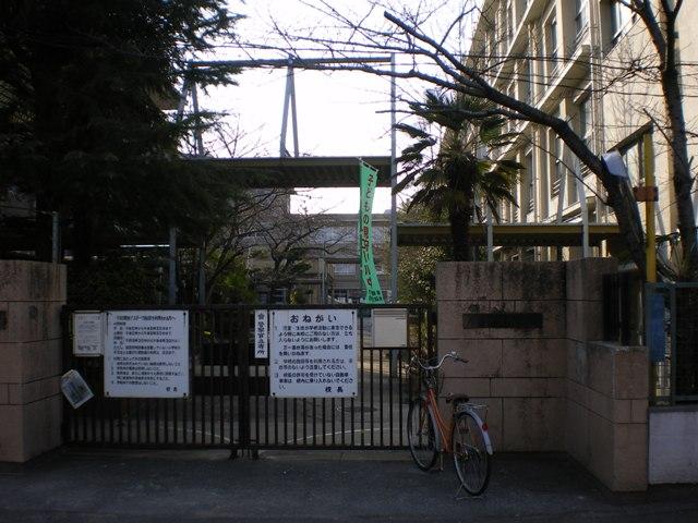 Primary school. 283m to Amagasaki Tachihama Elementary School