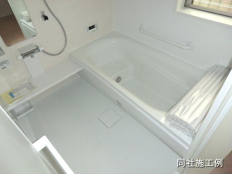 Same specifications photo (bathroom). (Same specifications photo) Soothing bath time dated bathroom dryer