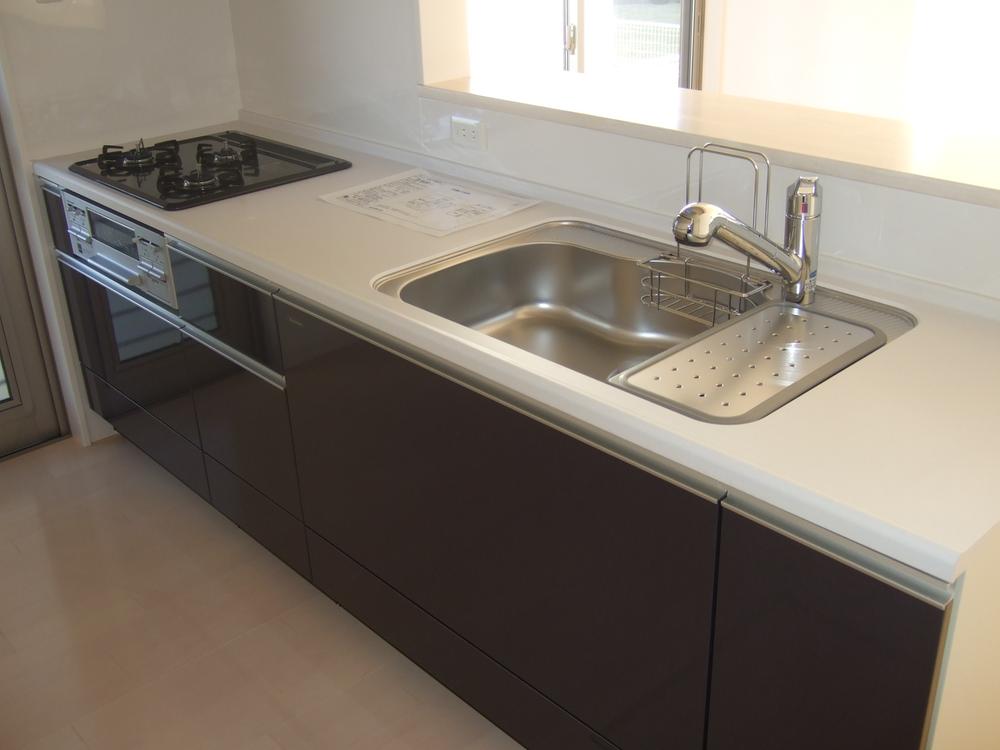 Same specifications photo (kitchen)