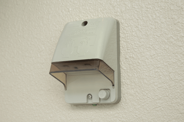 balcony ・ terrace ・ Private garden.  [Waterproof outlet] So that the electrical appliances such as lighting and vacuum cleaners can be used on the balcony, Waterproof outlet have been installed (same specifications)