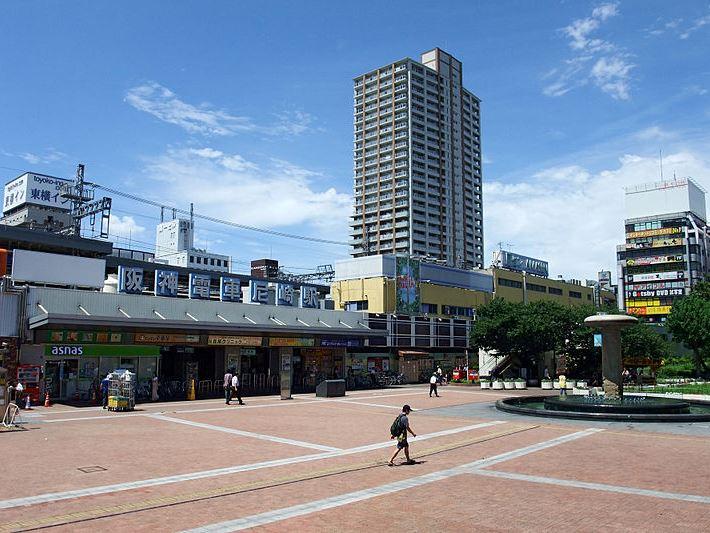 station. 1300m until the Hanshin Amagasaki Station