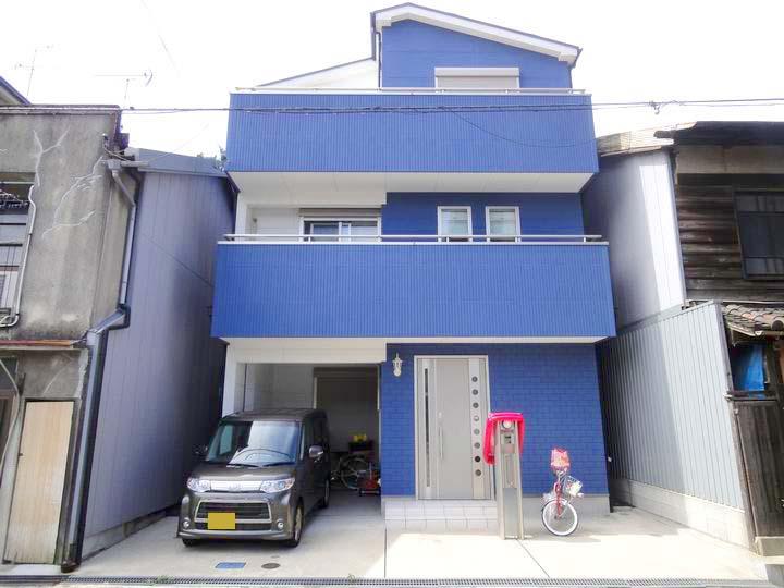 Local appearance photo. It is built in the shallow (May 2010 built) Property of a 10-minute walk from the Hanshin Amagasaki Station