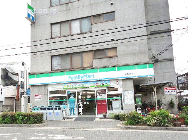 Convenience store. 565m to FamilyMart Amagasaki Doi cho shop