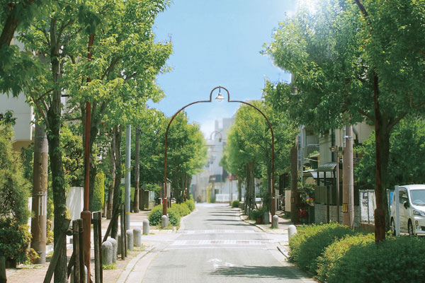 Surrounding environment. Piccolo Street (3-minute walk ・ About 220m)