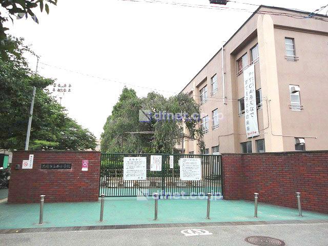 Primary school. Amagasaki Municipal Nishi Elementary School up to 609m