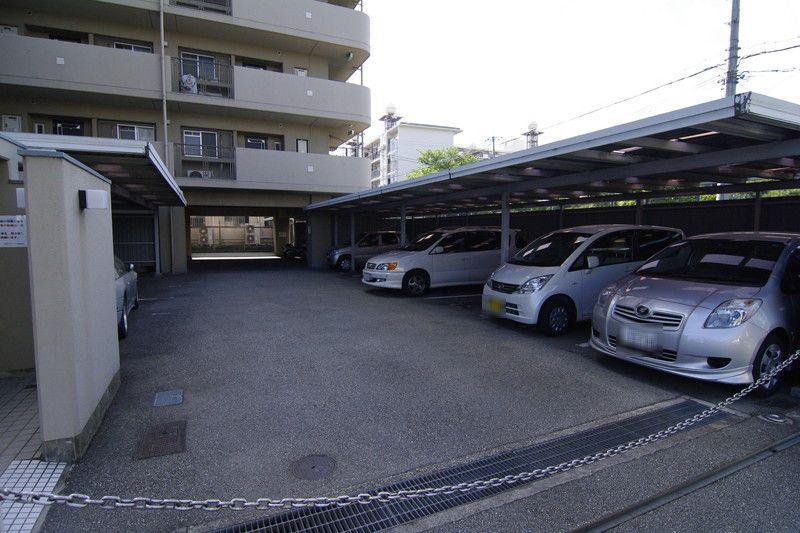 Parking lot