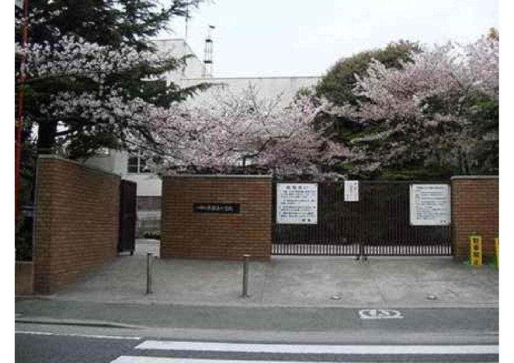 Primary school. 970m to Amagasaki Tatsukita Namba Elementary School