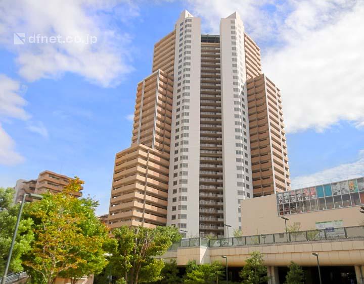 Local appearance photo. It is the symbol tower apartment of Hanshin Amagasaki Station