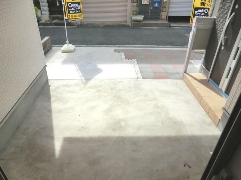 Parking lot
