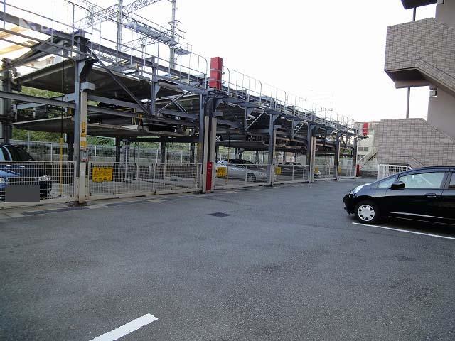 Parking lot