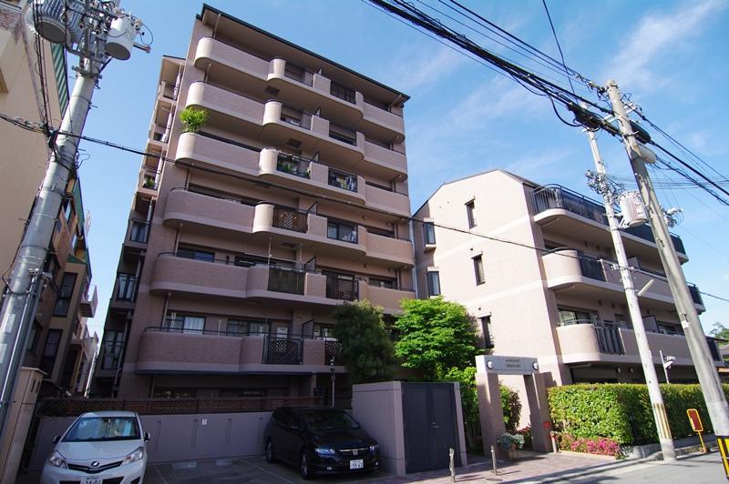 Other local. Hankyu Mukonoso Station 2-minute walk