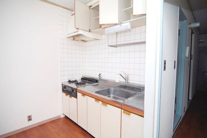 Kitchen. Heisei is already room renovation in May 25 years! First, In fact please visit.