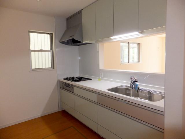 Same specifications photo (kitchen). (No. 1 point) same specification