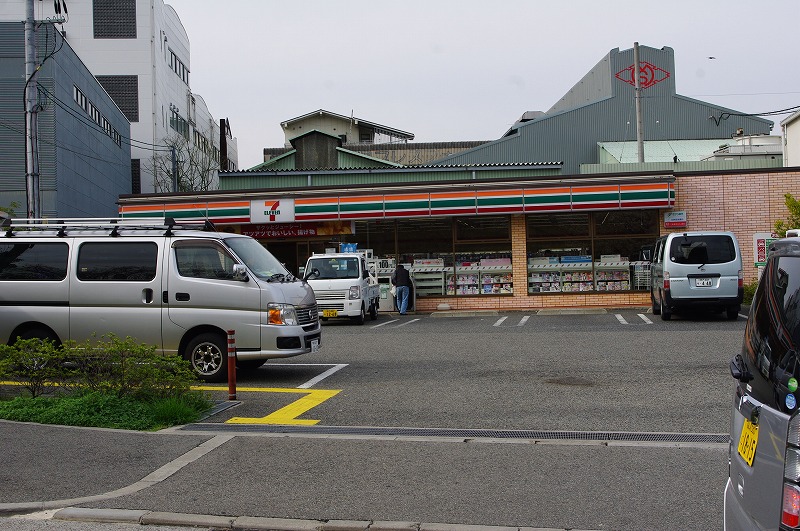 Convenience store. Seven-Eleven 282m to Amagasaki Mizudo-cho 2-chome (convenience store)