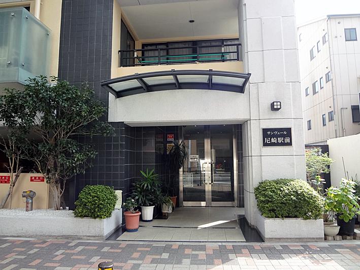 Entrance. Common areas
