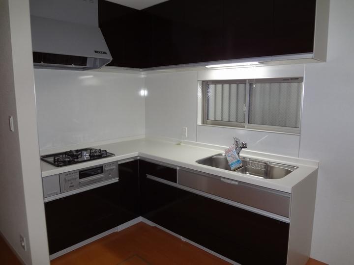 Kitchen. It is the sale of in all 9 compartment
