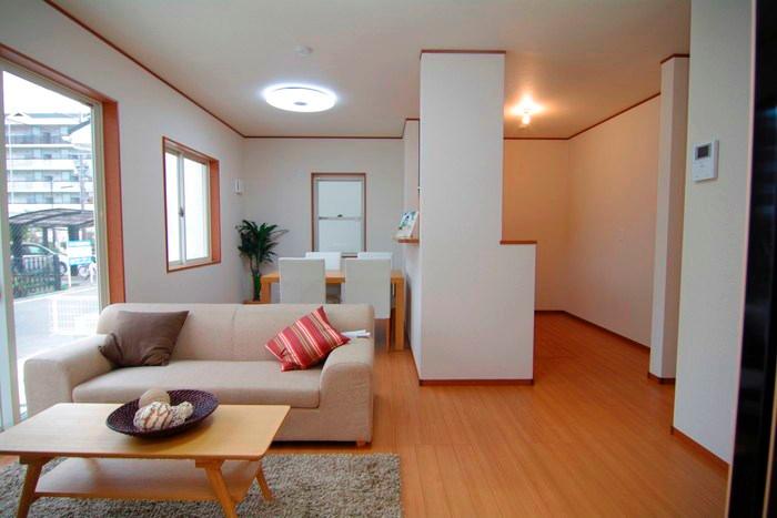 Same specifications photos (living).  ■ The company construction example photo living room has become a space bathed in sun from the south side! 