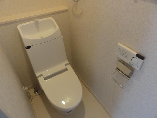 Toilet. Second floor toilet