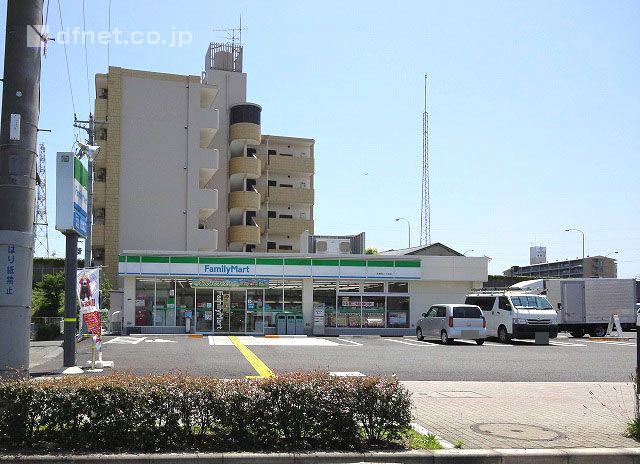 Convenience store. 450m to FamilyMart Amagasaki Meishin Machiten