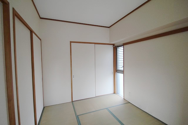 Living and room. Living is next to Japanese-style room