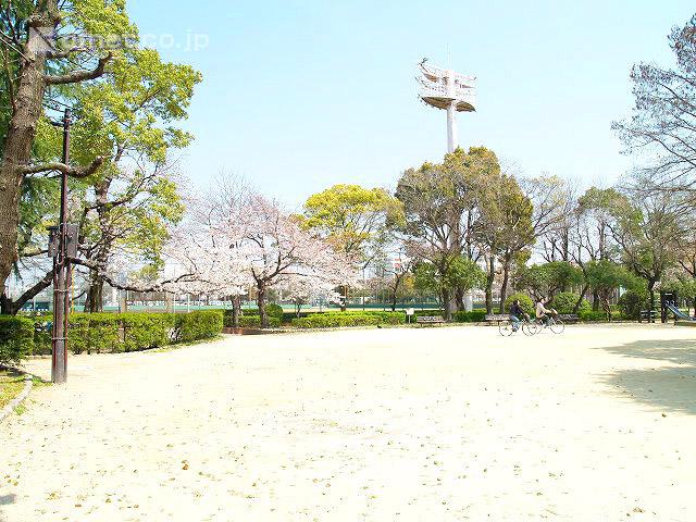 park. 757m to Tachibana Park