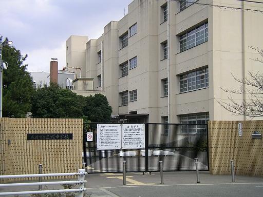 Junior high school. 793m until the Amagasaki Municipal Tachibana Junior High School