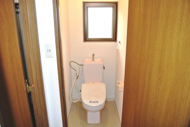 Toilet. Is the toilet where the light enters from the window