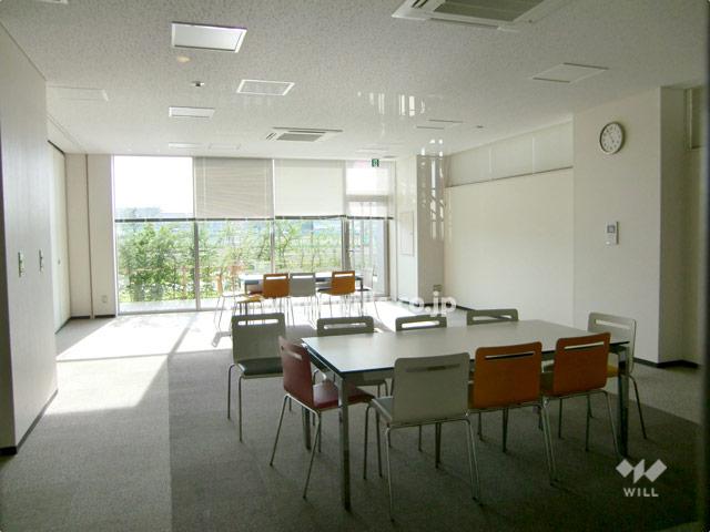 Other common areas. Community Room (other, Fitness room and spa facilities in the building, There is a children's room. )