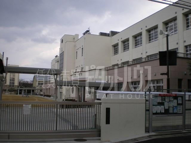 Primary school. 373m until the Amagasaki Municipal Namba Elementary School
