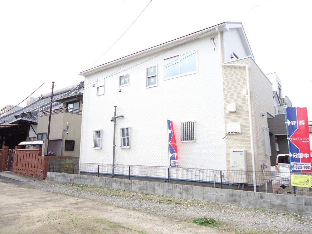 Local photos, including front road.  [Local sales representative company T ・ M planning (Co.) 06-6627-7007] 4LDK2 storey 26,800,000 yen 32 square meters (Saturdays, Sundays, and holidays) open house at any time, We hold ◆ 