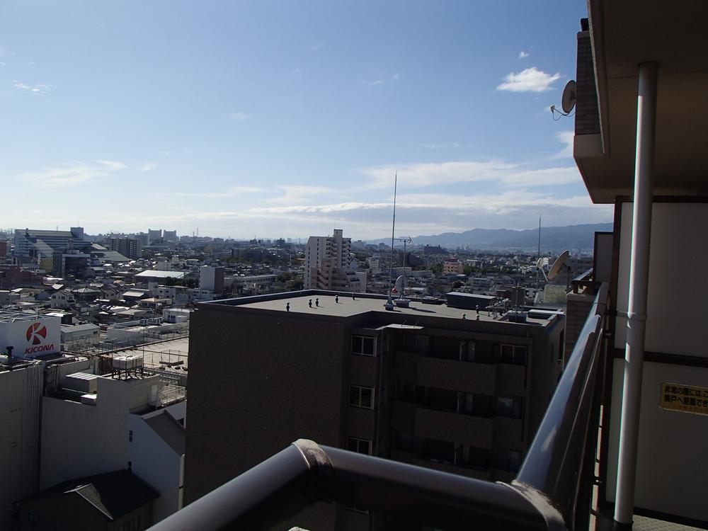 View photos from the dwelling unit. View from the site (October 2013) Shooting