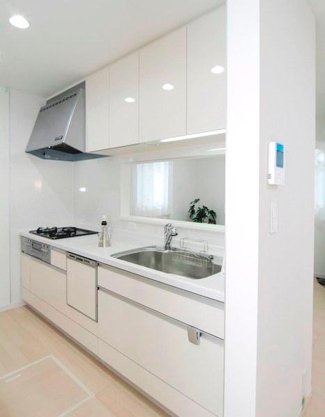 Same specifications photo (kitchen)