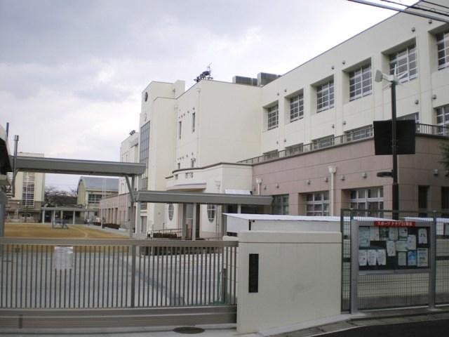 Primary school. 239m until the Amagasaki Municipal Namba Elementary School