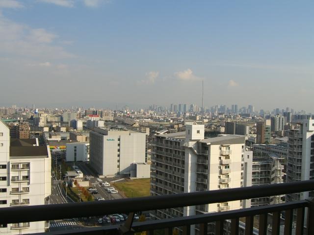 View photos from the dwelling unit. View from the site (November 2013) Shooting